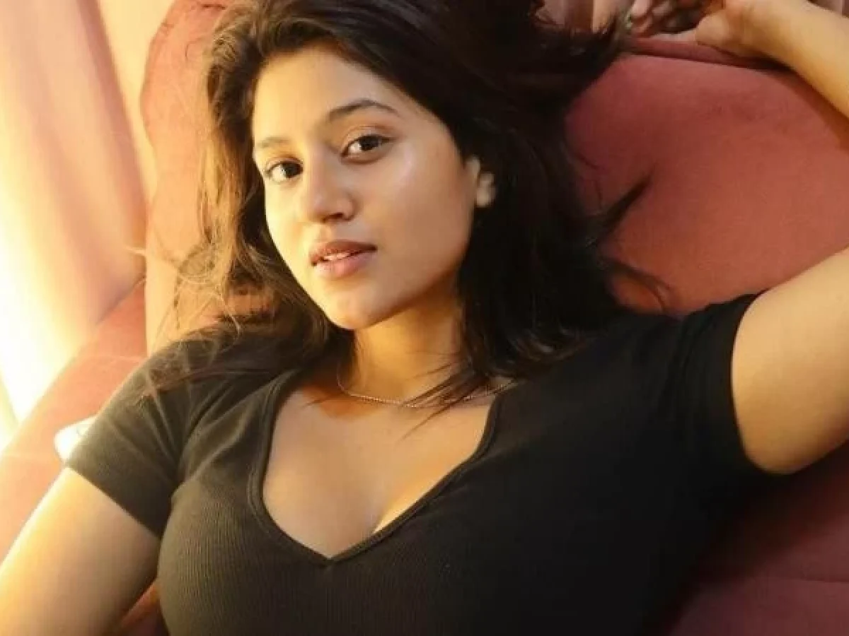 Anjali Didi To Do Xx Video - Anjali Arora shared such a video after MMS leak, on seeing it people said- ' Didi be ashamed' - informalnewz