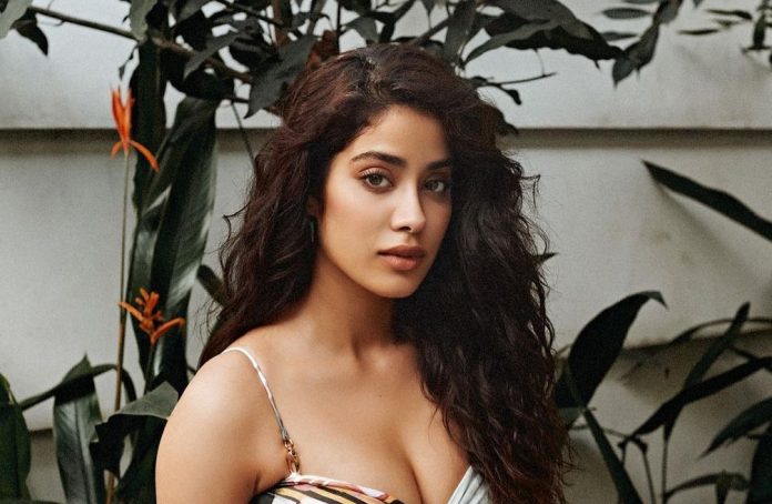 Jhanvi Kapoor was proud of bo*ldness, showed such a revealing avatar for the first time, see photos Jhanvi Kapoor was proud of bo*ldness, showed such a revealing avatar for the first time, see photos