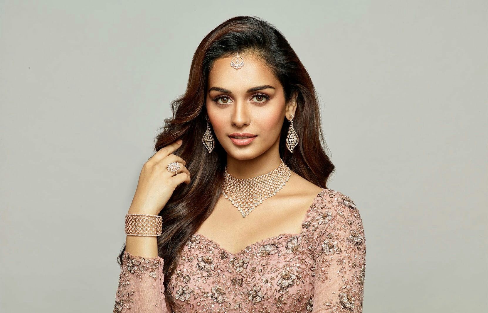 Manushi Chillar crossed all limits, was spotted wearing transparent ...