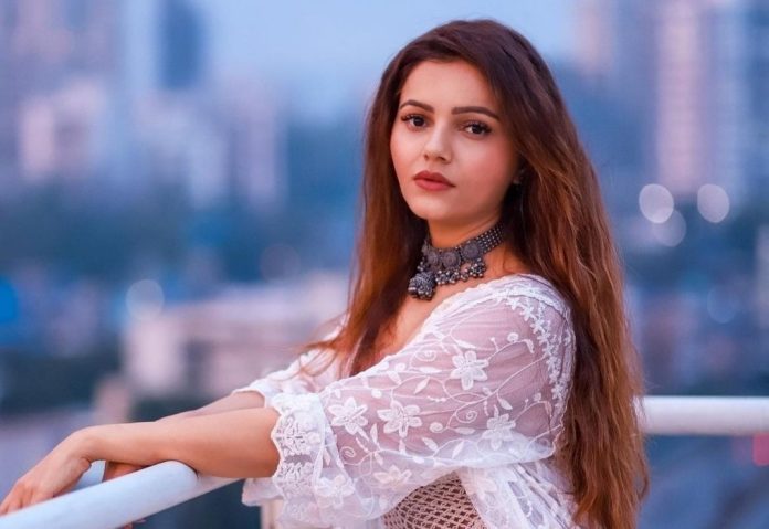 Rubina Dilaik raised the temperature of the internet with her hotness, seeing the figure of the actress, the fans pressed their fingers under their teeth.