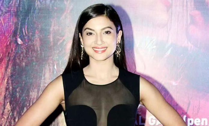 Gauahar Khan got her bold photoshoot done wearing a transparent dress, it was difficult to take her eyes off the pictures