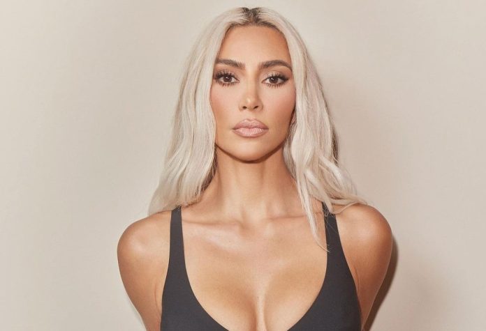 Kim Kardashian wore such a dress to look hot, it was difficult to walk, bold video went viral