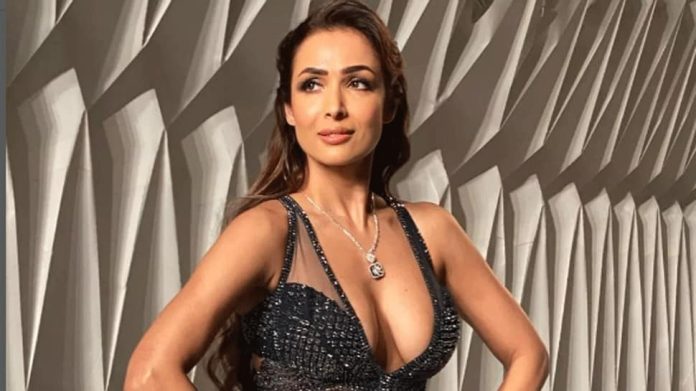 Malaika Arora showed such hotness on the red carpet wearing an off shoulder very deep neck dress, Arjun Kapoor will be sweating