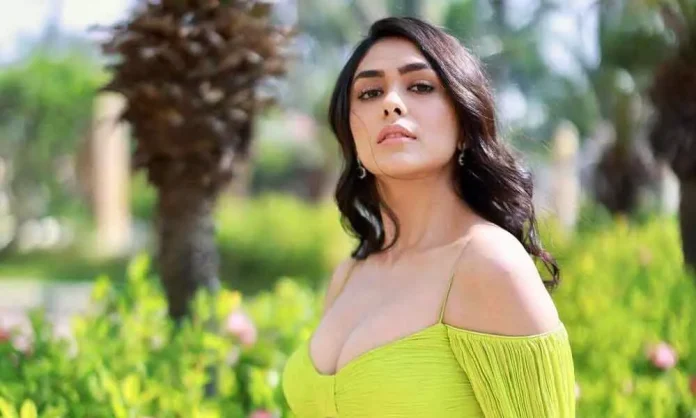 Mrunal Thakur did a very stylish photoshoot, showed off bralette look in open shrug