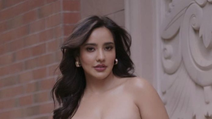 Neha Sharma showed a bold avatar wearing a bra and torn jeans, seeing the look, the fans' heartbeat increased Neha Sharma showed a bold avatar wearing a bra and torn jeans, seeing the look, the fans' heartbeat increased