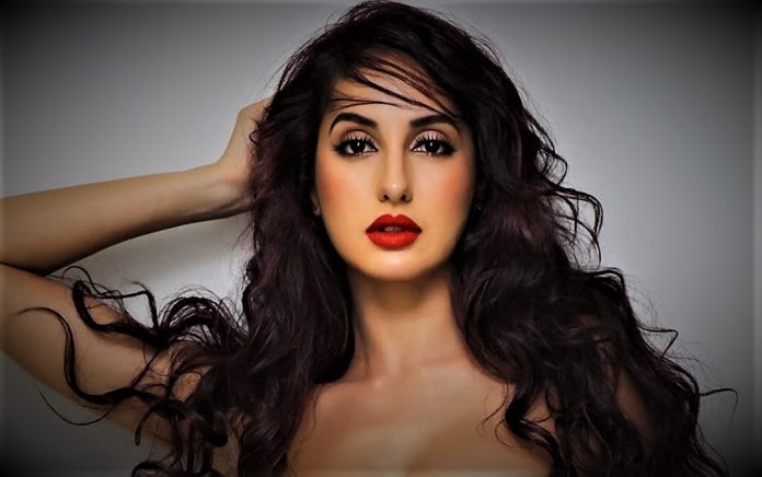 Nora Fatehi was dancing in the park, when the gust of wind made the work bad!