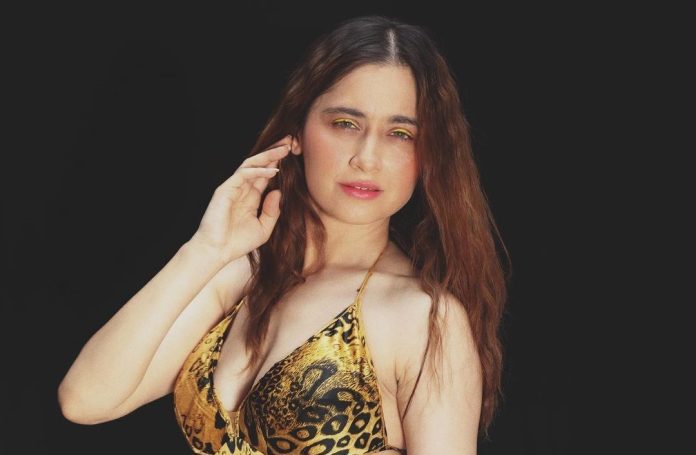 Sanjeeda Sheikh crossed all limits of boldness, her bralette look caught on camera, raised internet's mercury Sanjeeda Sheikh crossed all limits of boldness, her bralette look caught on camera, raised internet's mercury