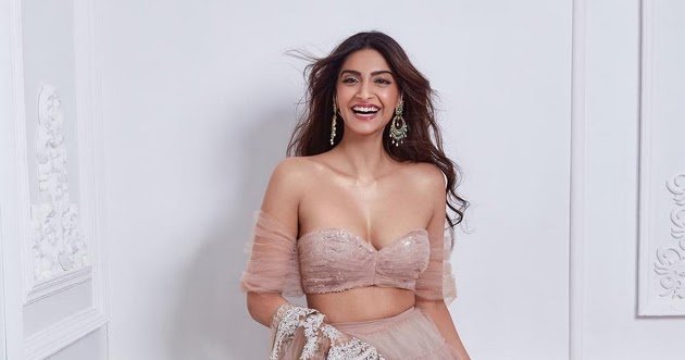 Sonam Kapoor crossed all limits as soon as she became a mother, shared the picture braless