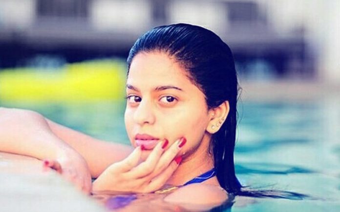 Suhana Khan entered the pool late at night wearing a bik*ini? Overly bold picture is getting viral