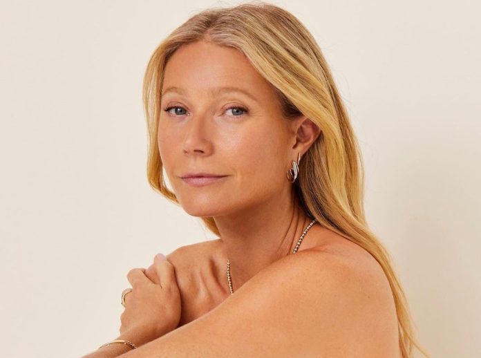 This actress shared such a photo on her birthday, instead of clothes, only metallic paint was applied on her body This actress shared such a photo on her birthday, instead of clothes, only metallic paint was applied on her body