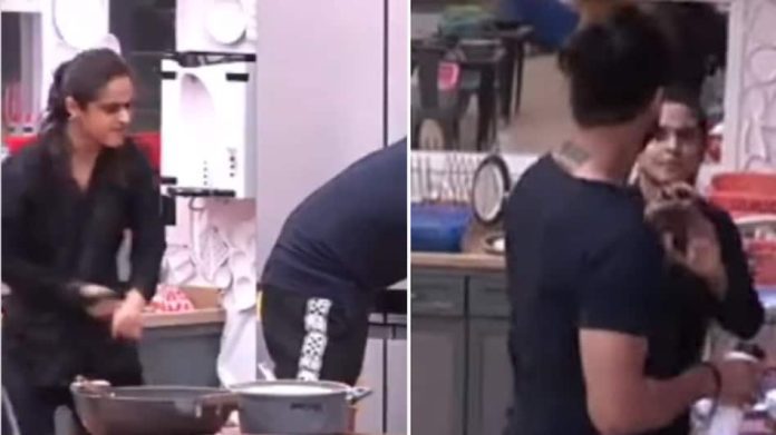 Madhurima had beaten Vishal in Bigg Boss, the makers shared the video, wrote- It still resonates in the kitchen... Madhurima had beaten Vishal in Bigg Boss, the makers shared the video, wrote- It still resonates in the kitchen...