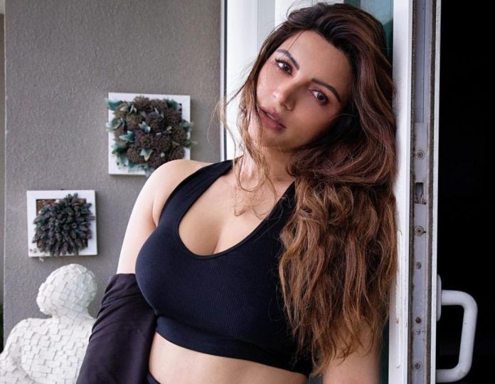 Shama Sikander spoke openly on the casting couch, said - the producers wanted to do this dirty act...