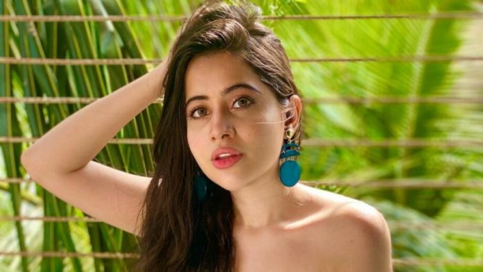 Urfi Javed strips off in front of the camera! Photoshoot done topless, created furor on social media
