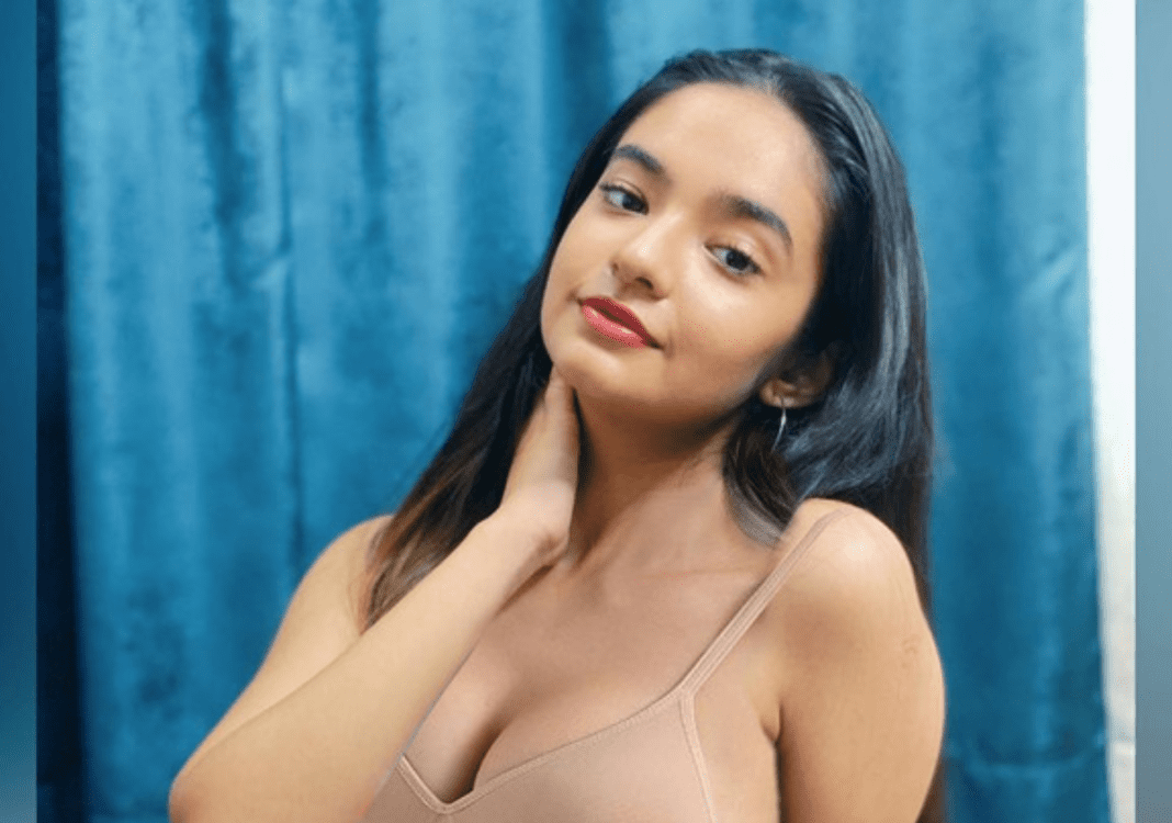 anushka sen in bikini - HOTEL SPRINGWAY