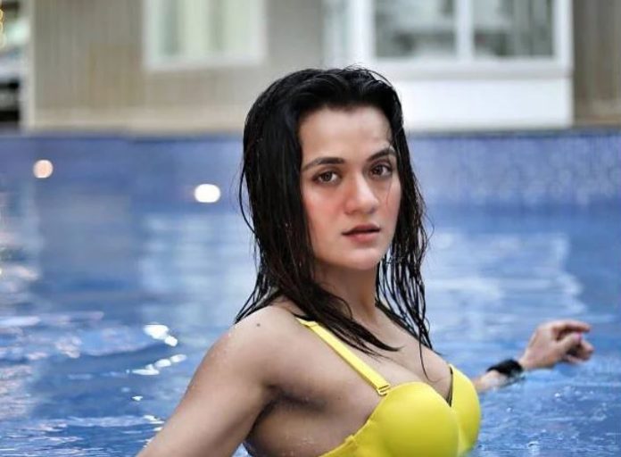 Aradhana Sharma of ‘Taarak Mehta’ crossed the limits of bo*ldness, showed hot looks in mon*okini