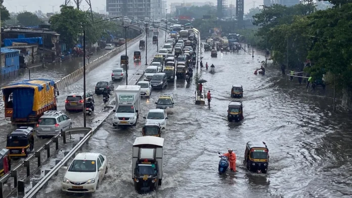 Weather Update: Yellow Alert issued due to heavy rains in Delhi-NCR; Know what is the latest update of IMD on Monsoon 2023