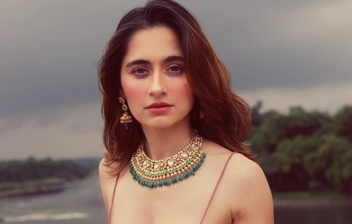 Sanjeeda Sheikh wore such a short dress for a photoshoot, then showed her bo*ld avatar