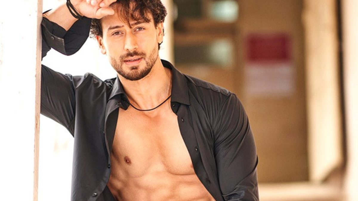 Tiger Shroff Video: Big accident happened to Tiger Shroff while doing stunts, watch video - informalnewz