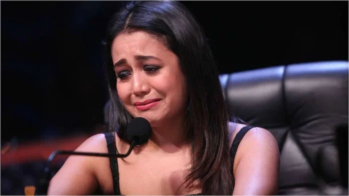 Neha Kakkar cried after hearing praise from Govinda, superstar wiped tears, video went viral
