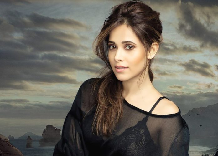 Nushrat Bharucha got a tremendous glamorous photoshoot done, will not lose sight of these pictures