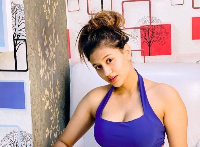 Anjali Arora shared her hot video on social media, fans went uncontrolled
