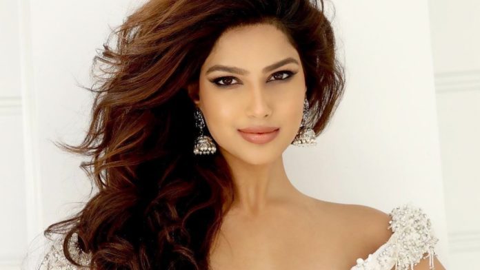 Miss Universe Harnaaz Sandhu got photoshoot done in short dress in New York, bo*ld look captured in camera Miss Universe Harnaaz Sandhu got photoshoot done in short dress in New York, bo*ld look captured in camera