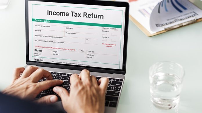 Standard Deduction Relief: Big relief to salaried taxpayers, now will get tax exemption of Rs 7.5 lakh, just do not forget one thing while filing returns