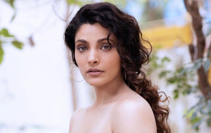 Saiyami Kher Bold PIC: After all, who is 'Faadu' fame Saiyami Kher, who is creating panic with her bo*ld avatar in every series