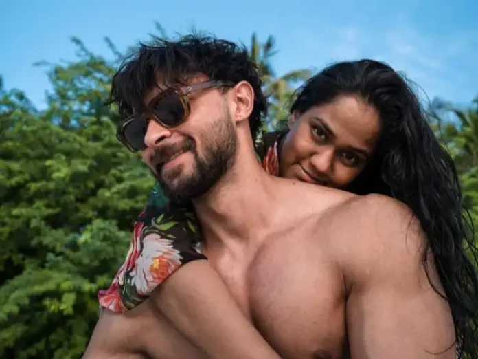 Salman Khan brother-in-law celebrated wedding anniversary in Maldives, this romantic picture of Ayush-Arpita surfaced