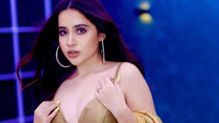 Urfi Javed wore a transparent dress more than a mosquito net, people’s anger rained on ugly fashion, watch video