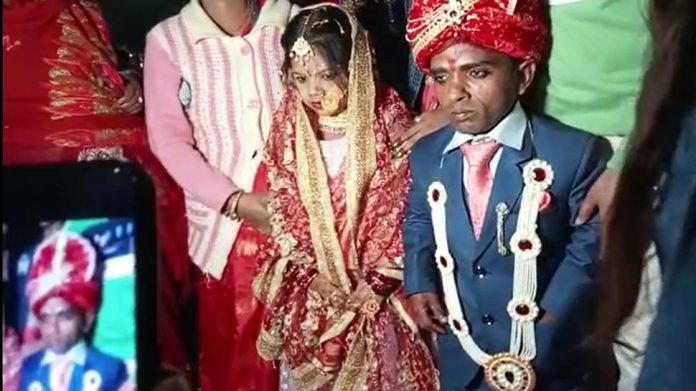 Weding Video: 32-year-old groom marries three-foot bride with pomp, watch video