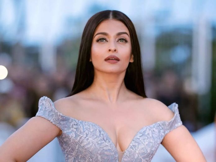 Amitabh Bachchan’s daughter-in-law Aishwarya Rai crossed all limits with Hrithik, the Bachchan family took this step after seeing both of them liplocking