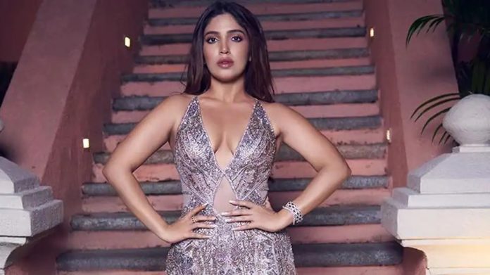 Bhumi Pednekar super hot look blew the senses, showed bo*ld look in Thigh high slit transparent dress, see photos Bhumi Pednekar super hot look blew the senses, showed bo*ld look in Thigh high slit transparent dress, see photos