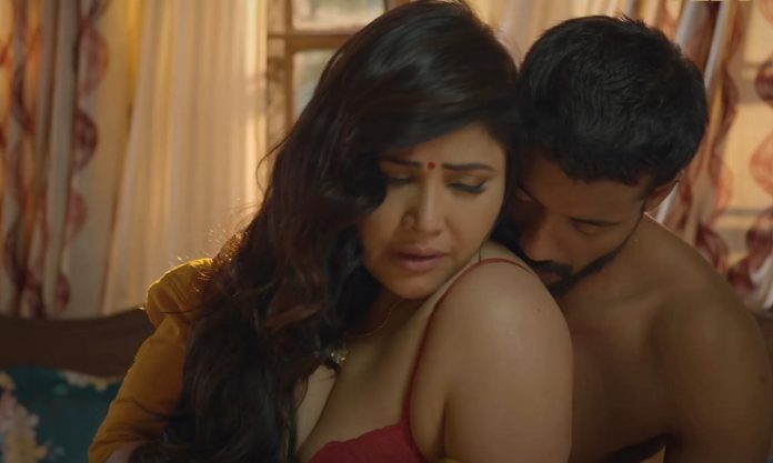 Bold Series: This web series is too bold, people sweat after seeing the intimate scenes of the actress!