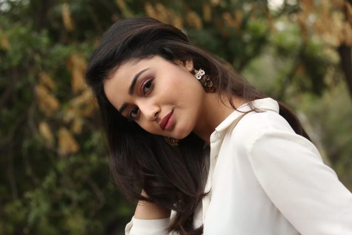 Babita of Ashram show showed her beautiful look in bikini, you will also go crazy after seeing the pictures Babita of Ashram show showed her beautiful look in bikini, you will also go crazy after seeing the pictures