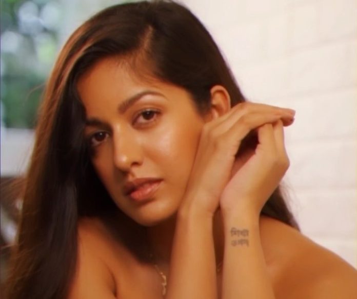 Ishita Dutta crossed all limits of bo*ldness, showed cleavage by wearing a blazer, fans said - dream girl's Ishita Dutta crossed all limits of bo*ldness, showed cleavage by wearing a blazer, fans said - dream girl's
