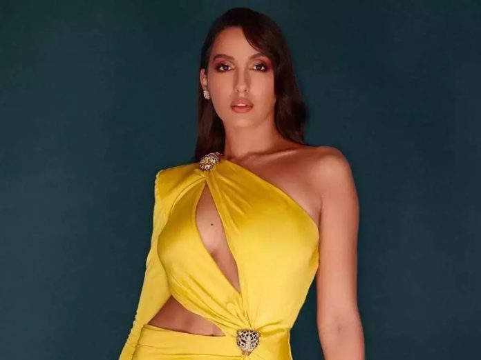 Nora Fatehi did bo*ld belly dance on stage in America, this video went viral in minutes Nora Fatehi did bo*ld belly dance on stage in America, this video went viral in minutes