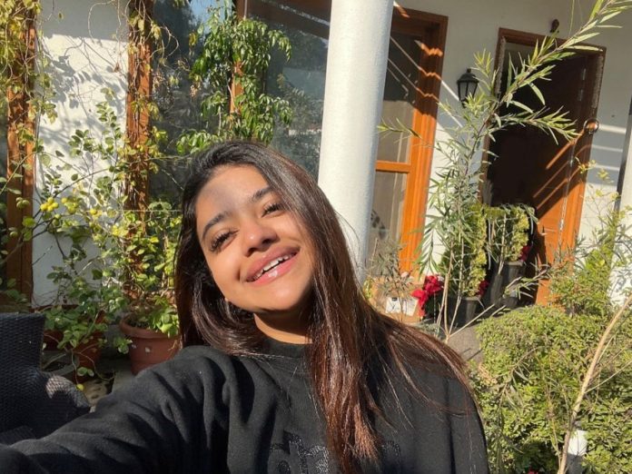 Ravi kishan Daughter