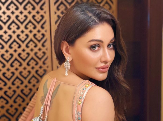 Shefali Jariwala broke all limits of bo*ldness at the age of 40, wearing a swimsuit and posing like this Shefali Jariwala broke all limits of bo*ldness at the age of 40, wearing a swimsuit and posing like this