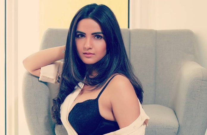 TV director told Jasmine Bhasin, 'I want to see you in bik*ini', then the actress took a big action in anger