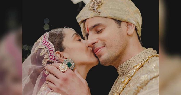 Siddharth-Kiara got cozy in front of the camera, see unseen pictures of the wedding Siddharth-Kiara got cozy in front of the camera, see unseen pictures of the wedding