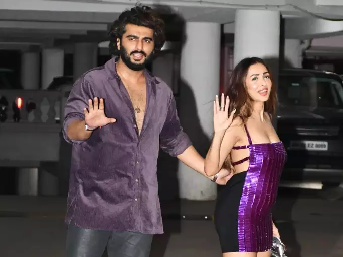 Malaika Arora datang ke pesta dengan Arjun Kapoor mengenakan gaun backless tanpa bra, Masuk ala love birds