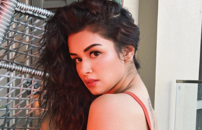 Avneet Kaur crossed all limits of bo*ldness, shared such pictures from the beach at the age of 21, left people sweating