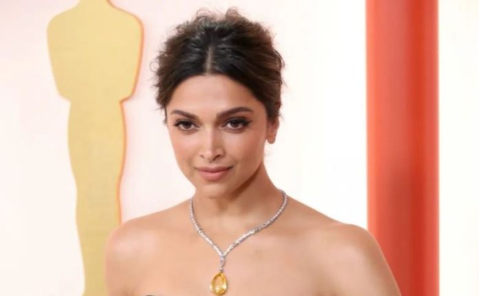 Deepika Padukone slays in black off shoulder fish cut gown at Oscars, eyes fixed on sexy look