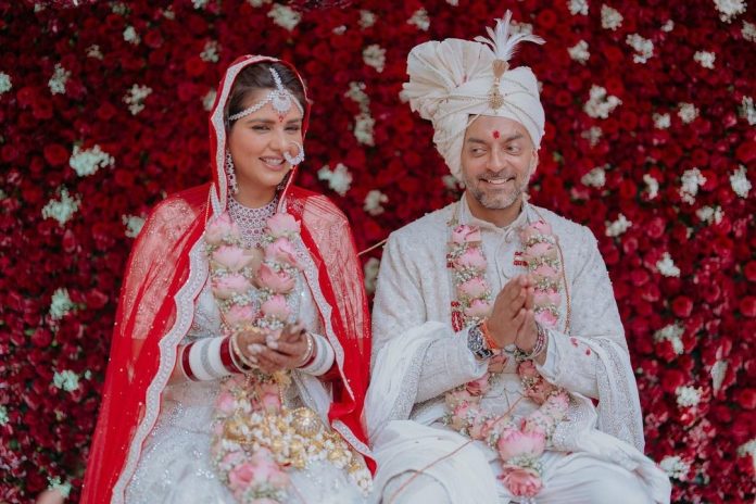 Diljit became a bride for the second time, liplocked with her husband after marriage, got trolled