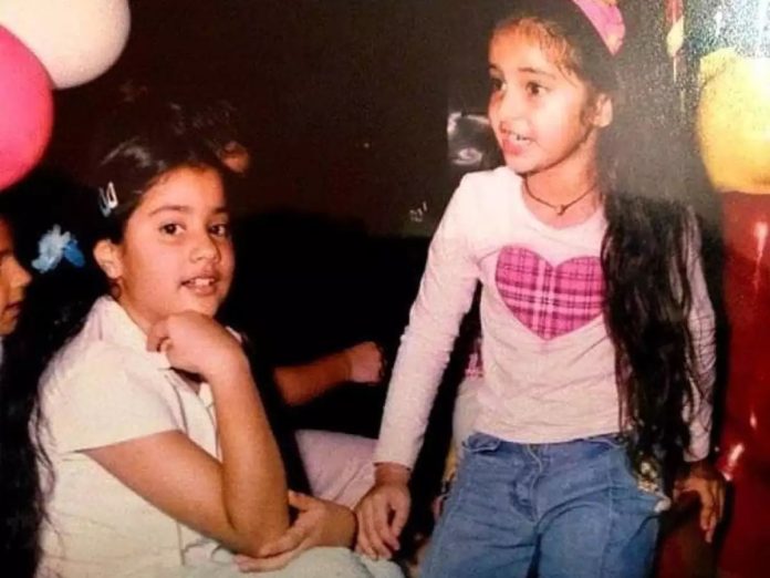 Janhvi Kapoor Birthday: In childhood, Janhvi used to dance like this wearing mother's heeled sandals, see childhood videos