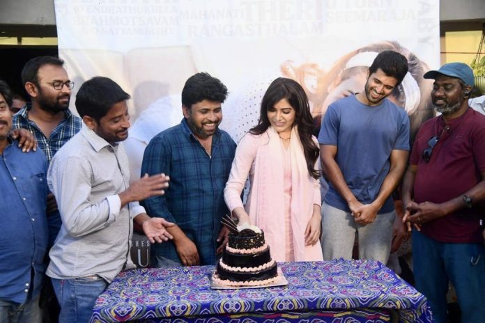 Samantha Ruth Prabhu returned to the set of 'Kushi' after months, the team gave a wonderful surprise, the actress cut the cake