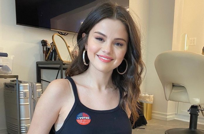 Selena Gomez created history on Instagram, became the first female singer with 400 million followers
