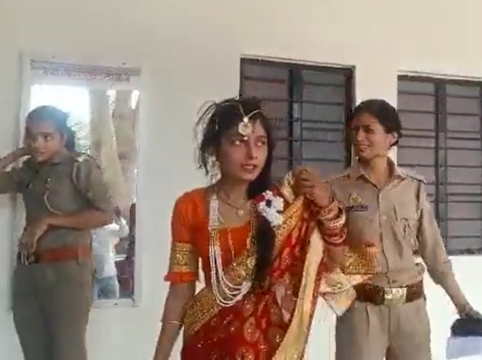 Newly wedded bride did high voltage drama in police station to marry lover, watch video