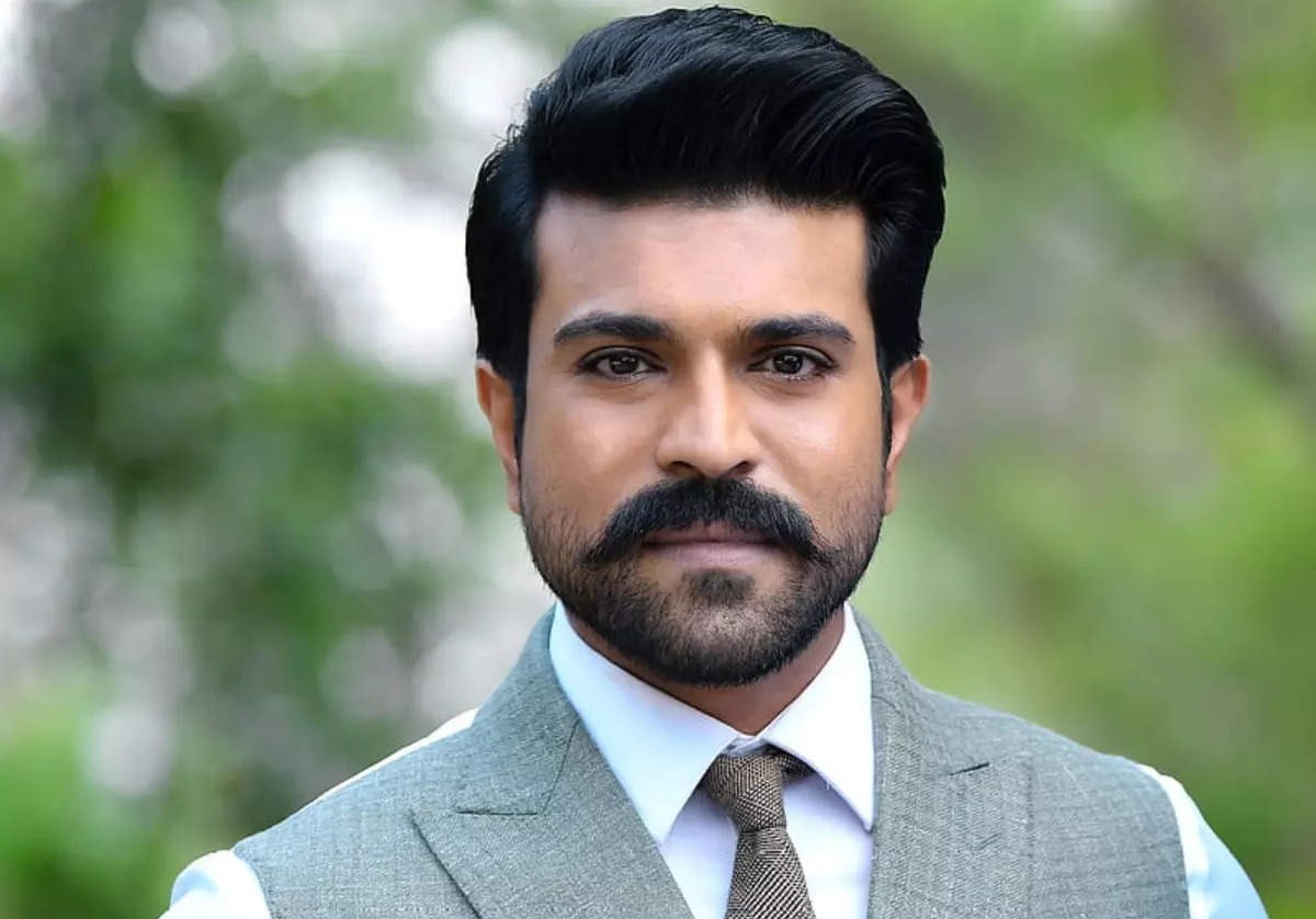 Charan charges a whopping amount for commerical ad - Filmy Focus